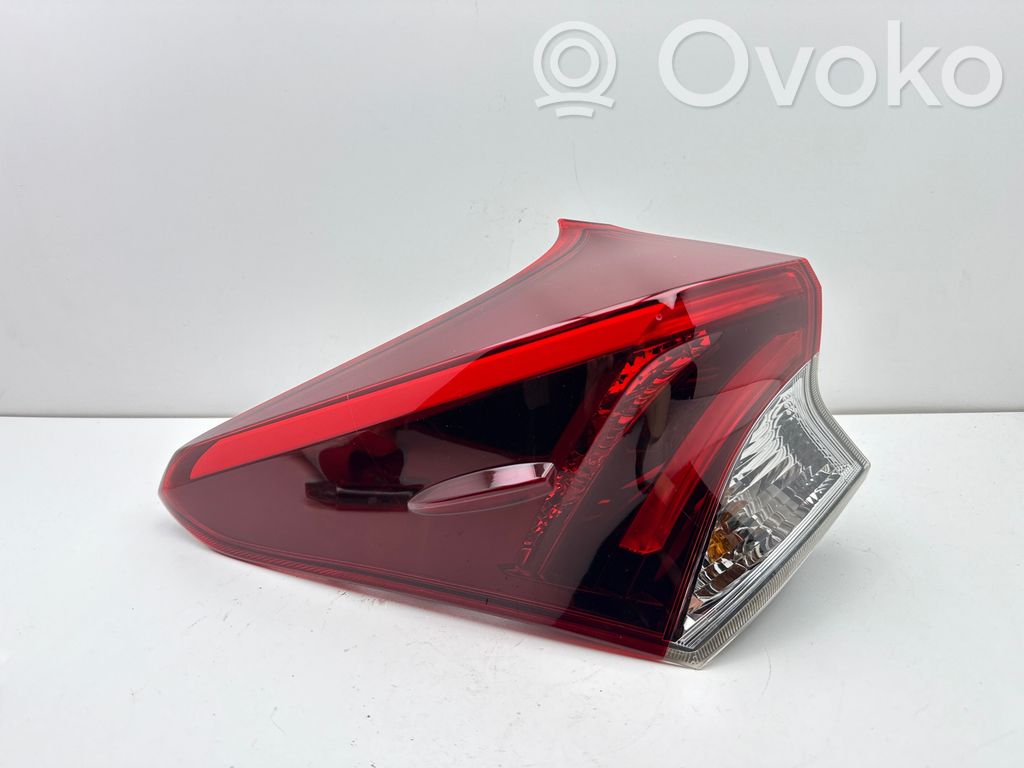 Toyota Auris E180 Lampă spate în caroserie 