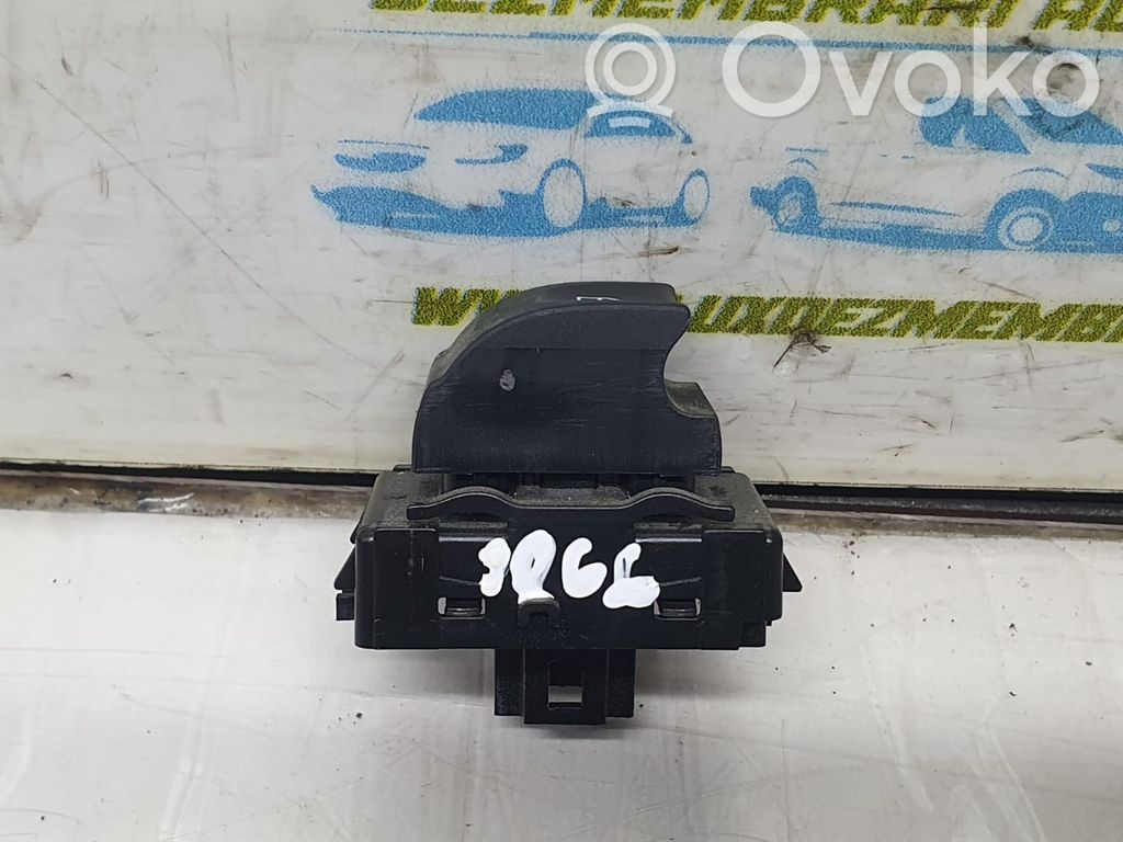 Electric window control switch   E30176