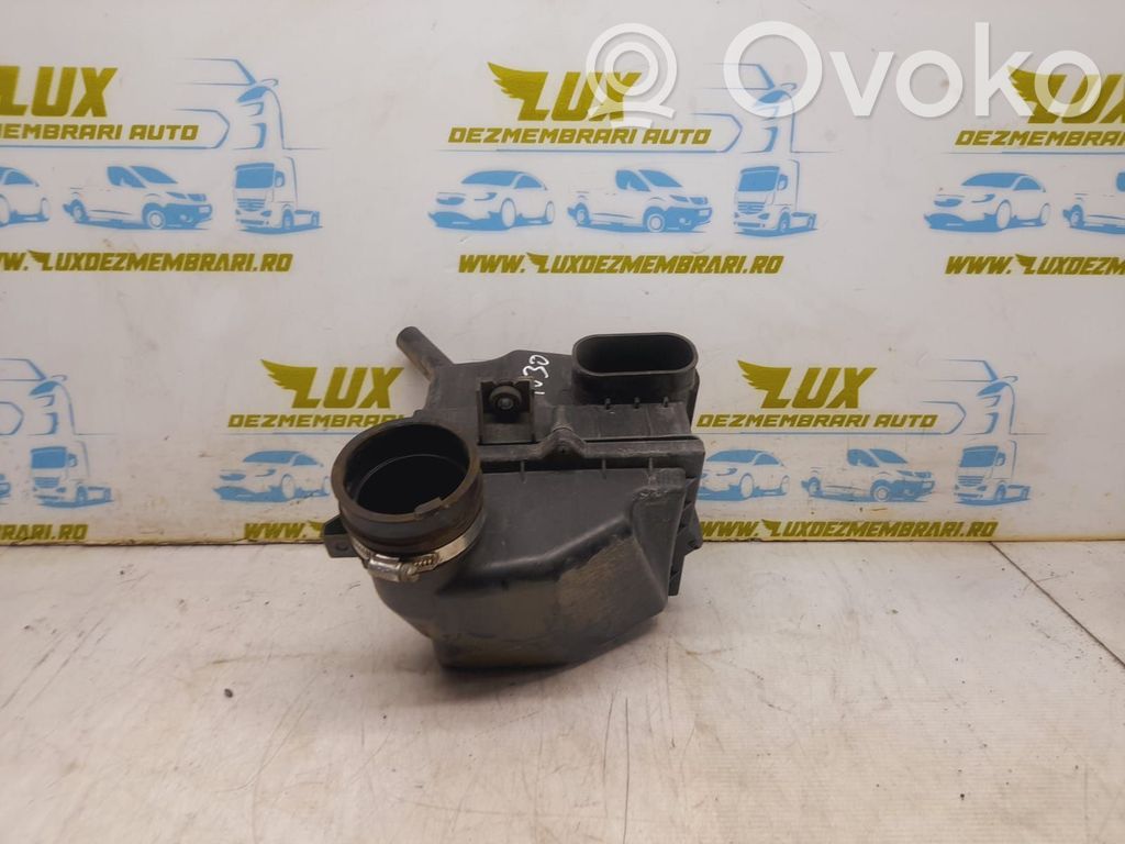 Suzuki SX4 Air filter box 
