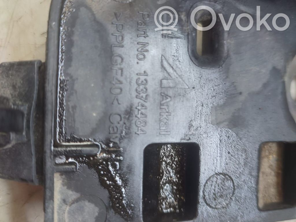 Opel Adam Akun kiinnike 