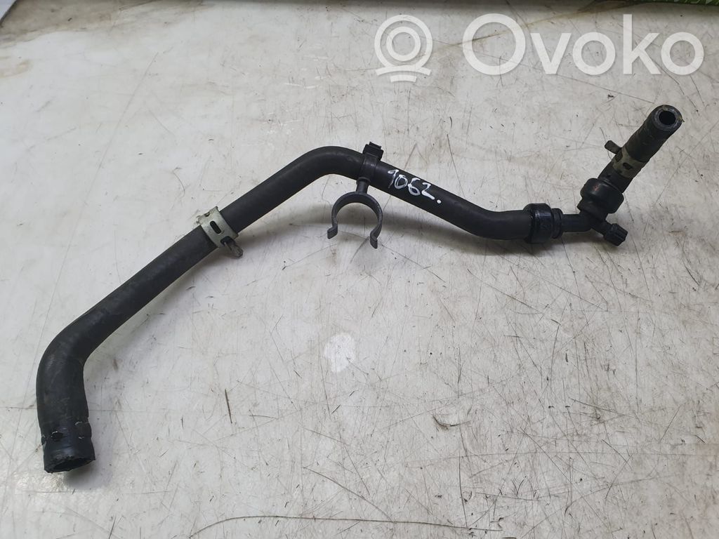 Nissan Qashqai Conductă/furtun lichid de răcire motor 