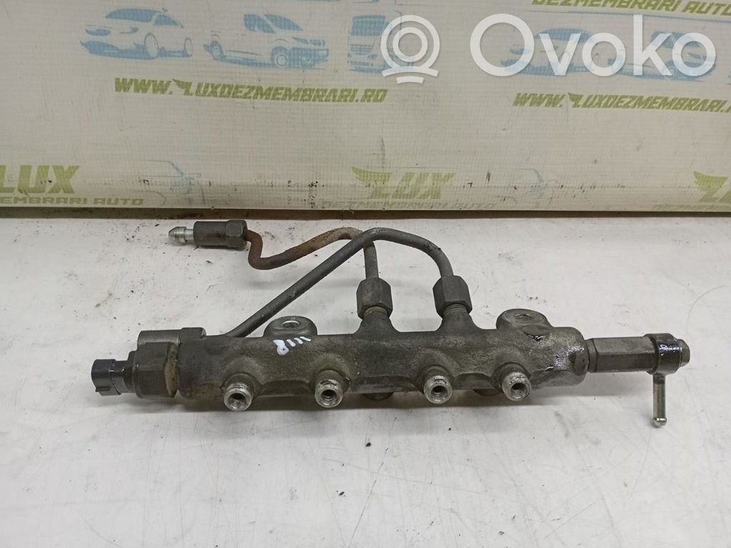 Fuel distributor