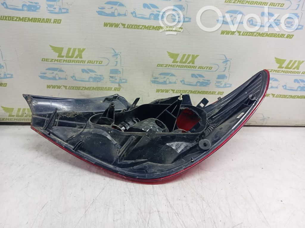 Rear/tail lights   E95627