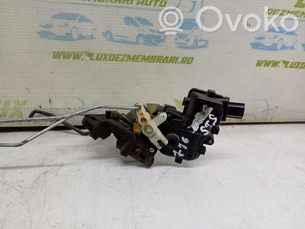 Dacia Spring Aizmugurē slēdzene 
