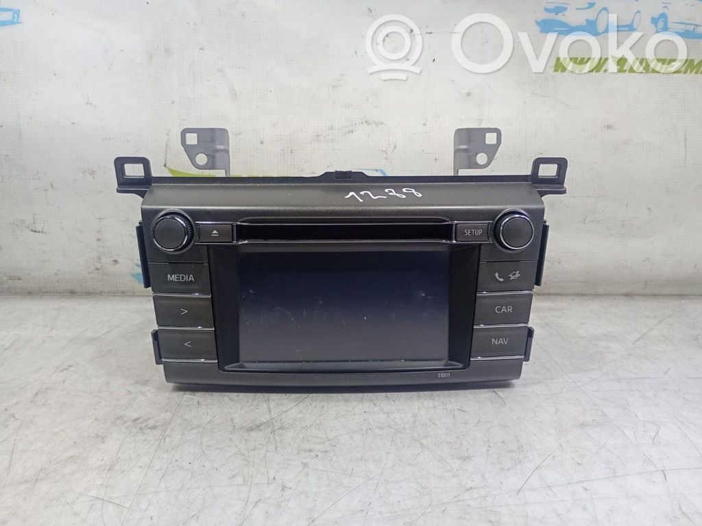 Toyota RAV 4 (XA30) Panel / Radioodtwarzacz CD/DVD/GPS 