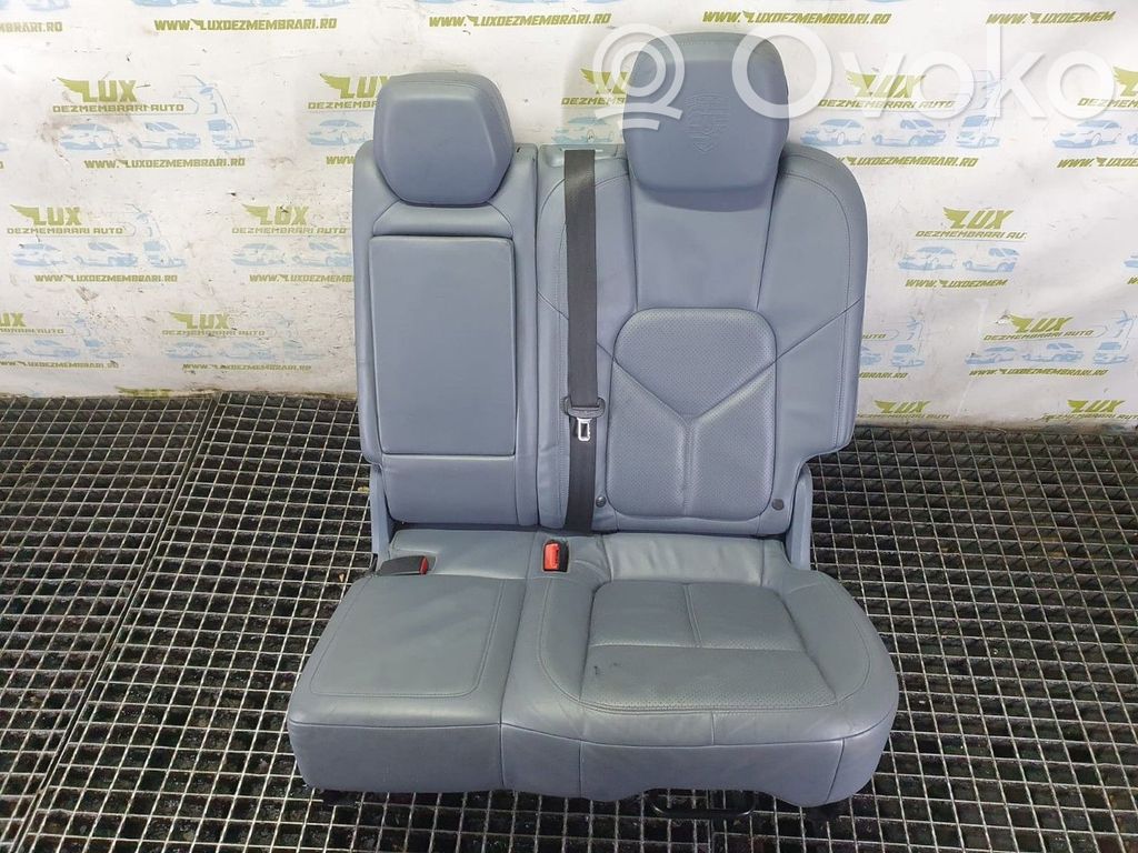 Porsche Cayenne (92A) Fotel tylny 