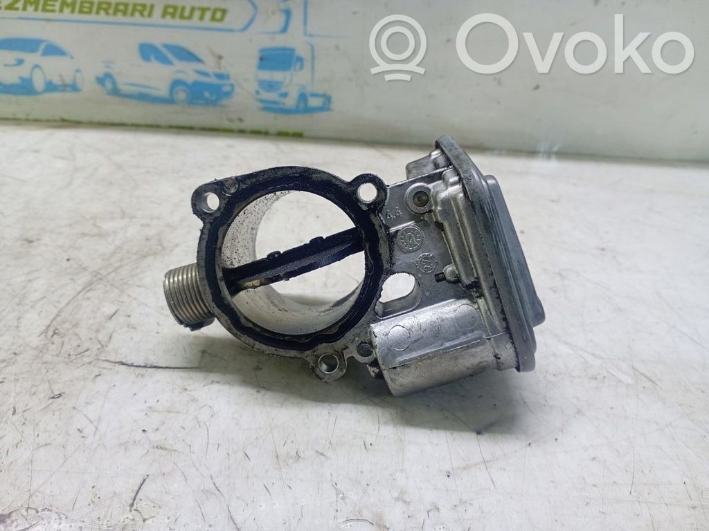 BMW 3 E90 E91 Throttle body valve 
