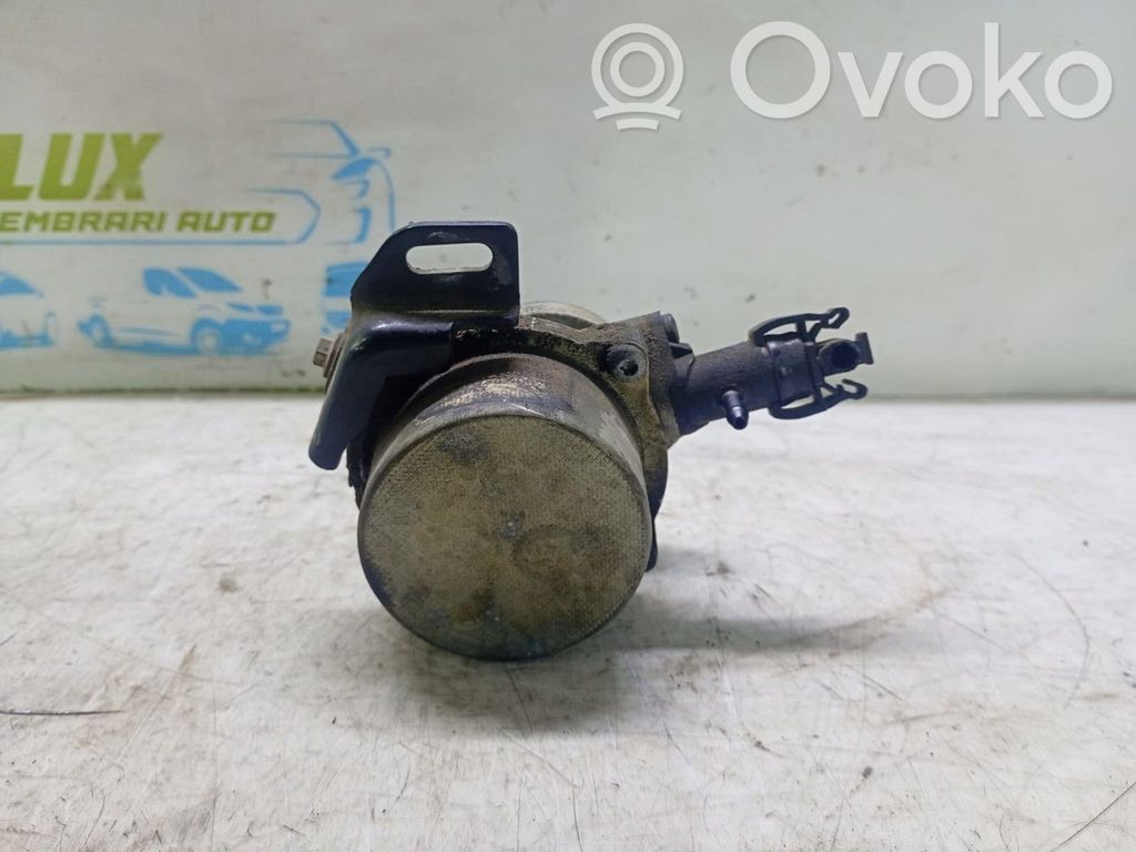 Renault Fluence Vacuum pump 