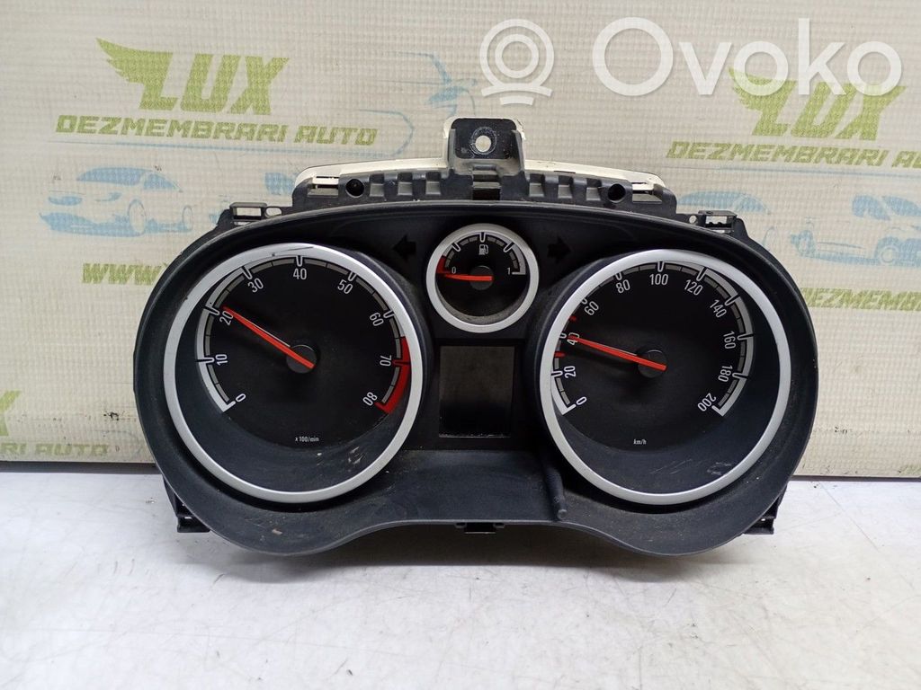Opel Corsa D Autres pièces du tableau de bord 