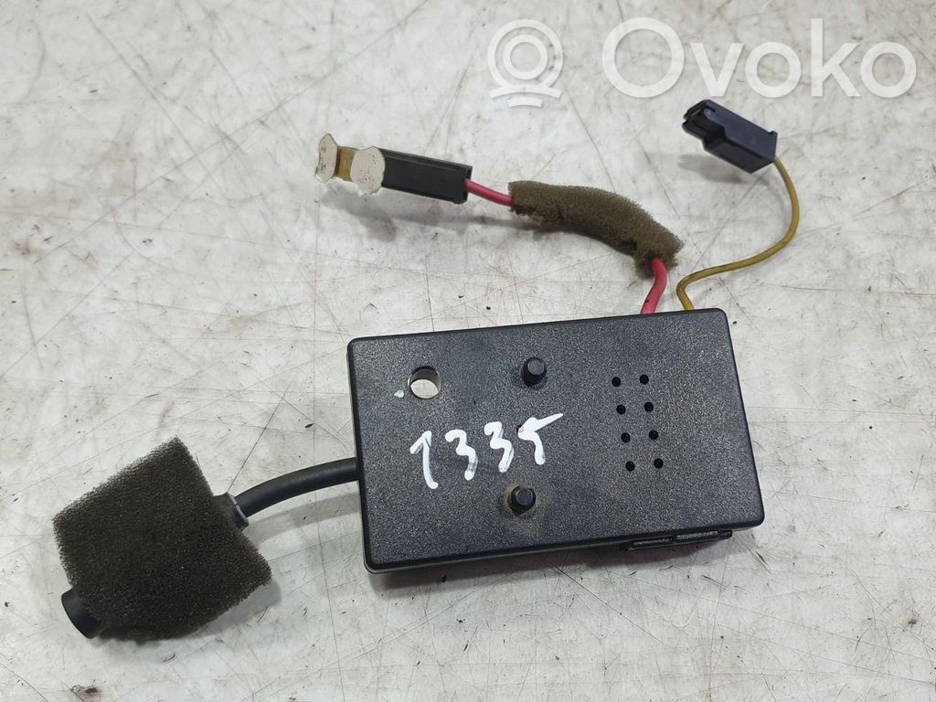 Antenna control unit