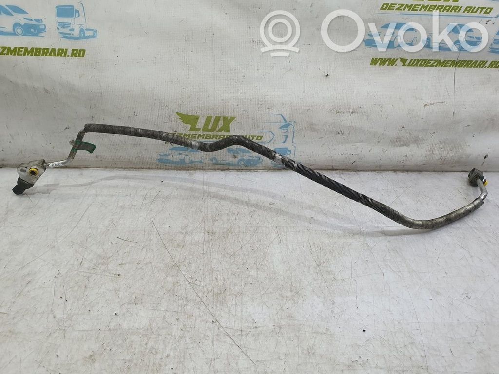Ilmastointilaitteen putki (A/C)   64533400430
