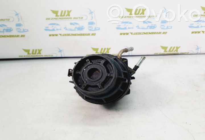 Toyota Yaris Soporte de montaje del filtro de aceite 