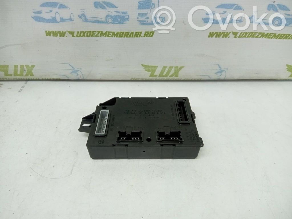 Renault Captur Comfort/convenience module 
