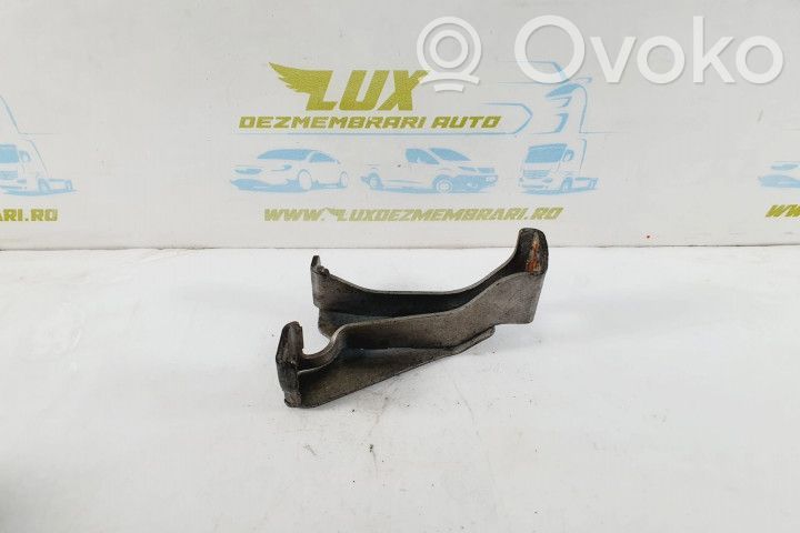 Jeep Compass Headlight/headlamp mounting bracket 