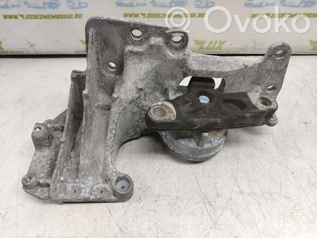 Renault Koleos I Engine mounting bracket 