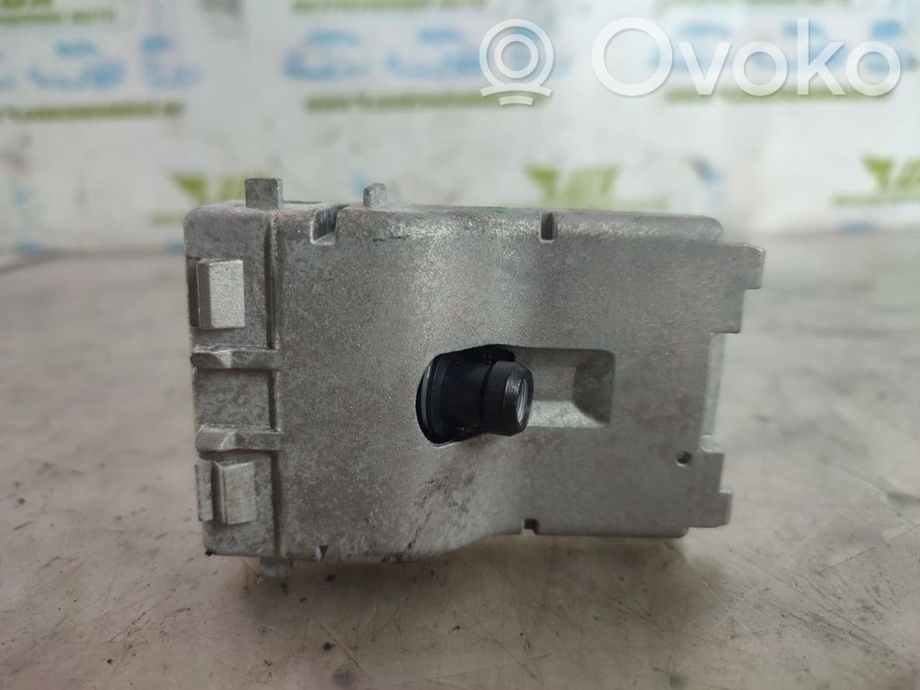 Front windscreen/windshield window   B61L67XCX