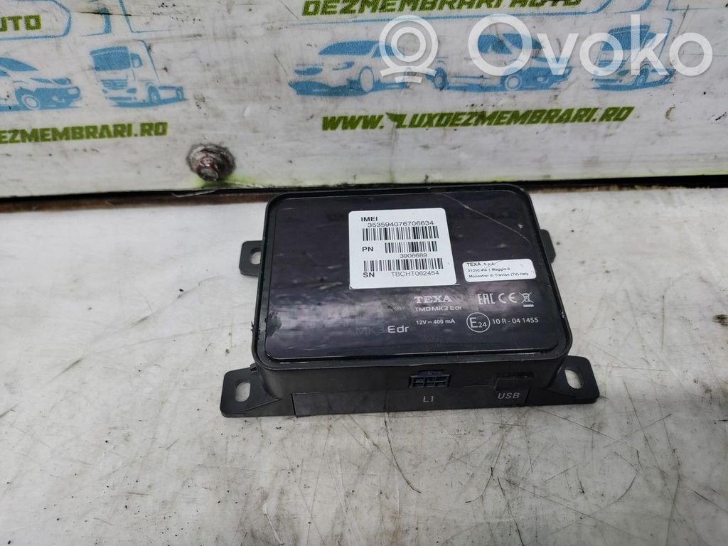 Ohjaustehostimen ohjainlaite/moduuli