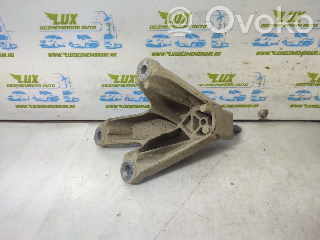 Ford Focus Gearbox mount 