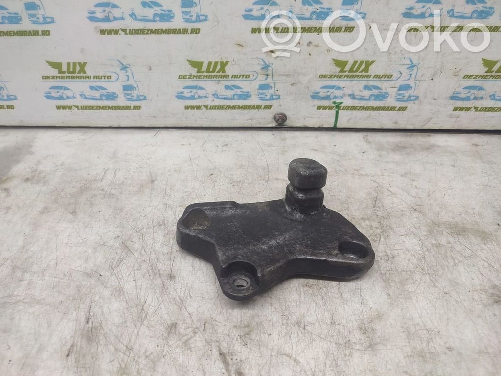 Engine mounting bracket   4E0199343AA
