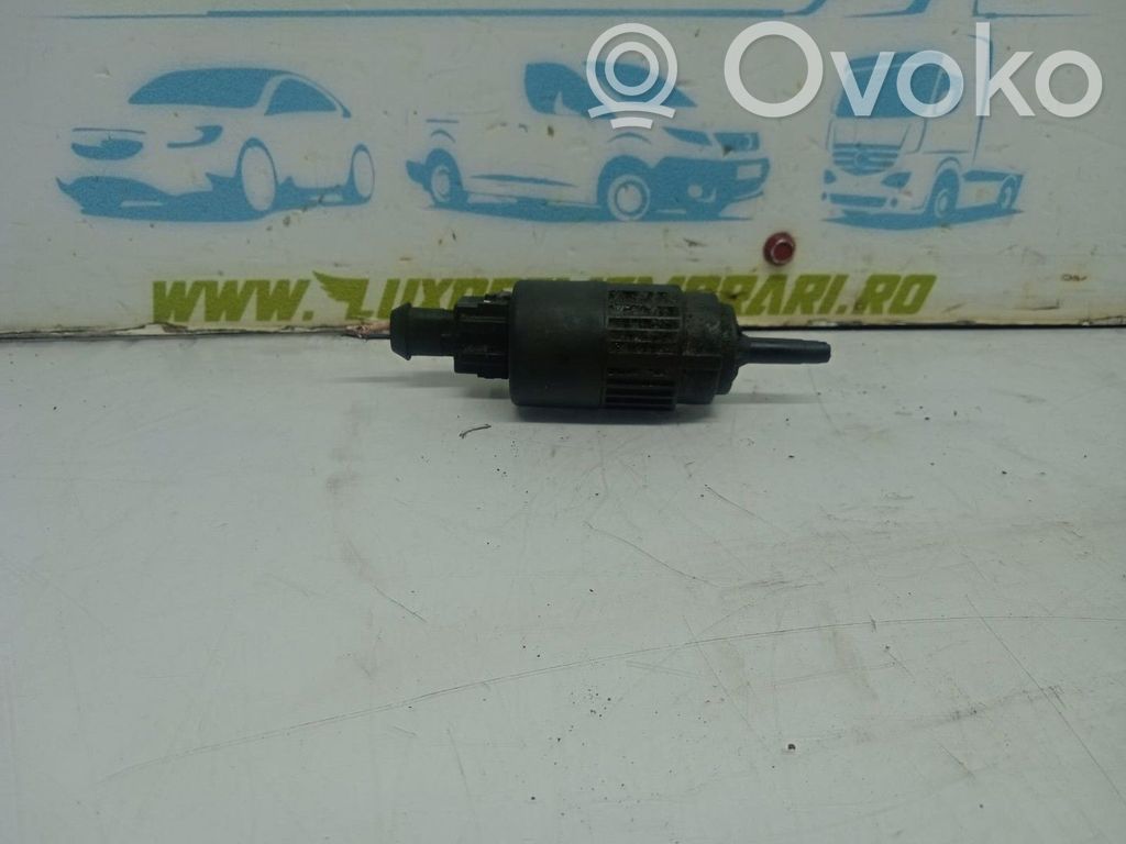 Mitsubishi Space Star Pompa spryskiwacza szyby przedniej / czołowej 