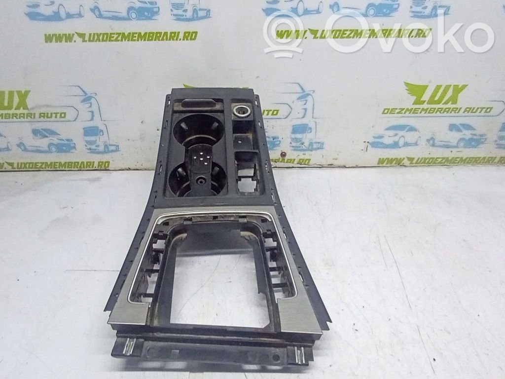 Volkswagen Golf VII Ramă consolă centrală 