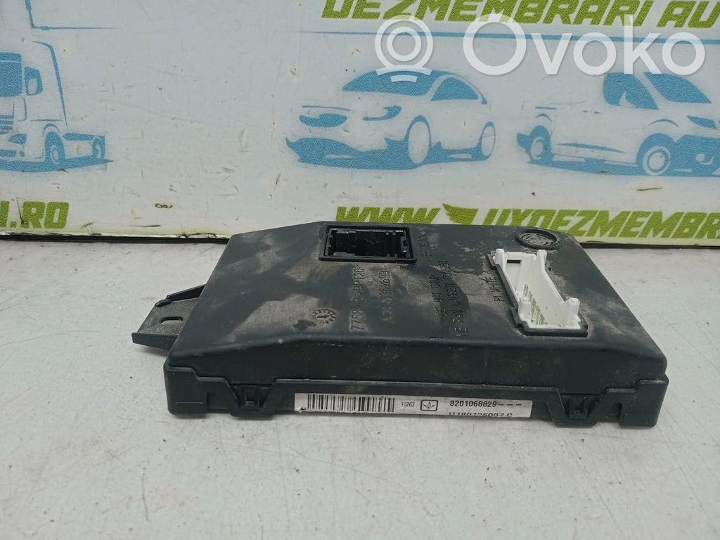 Dacia Duster Comfort/convenience module 