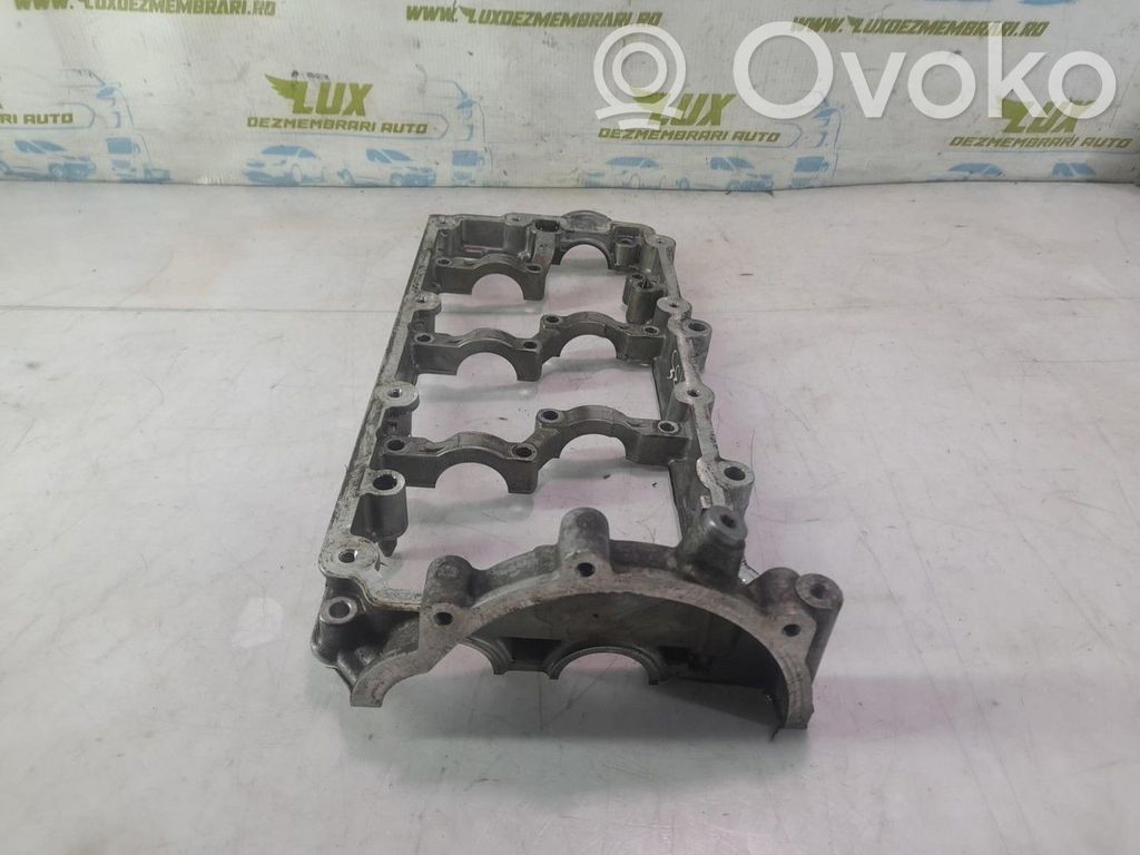 Porsche Cayenne (92A) Camshaft holder bracket 