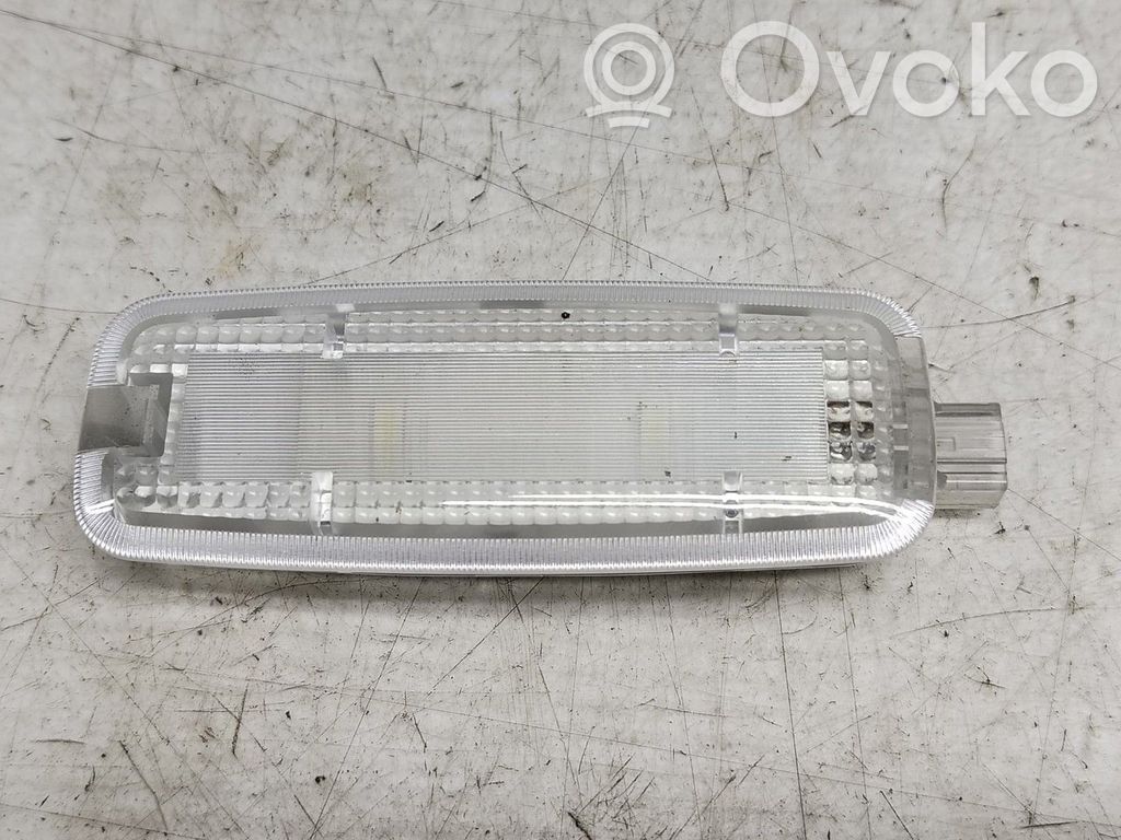 Audi A5 8T 8F Inne oświetlenie wnętrza kabiny 