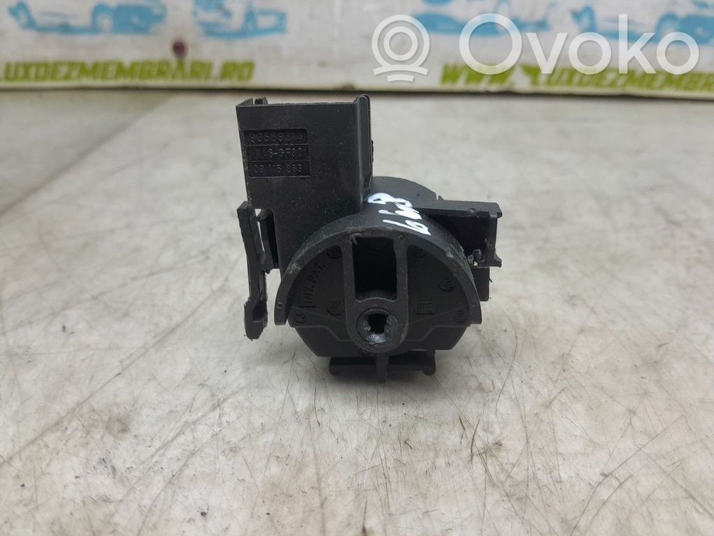 Opel Astra G Engine start stop button switch 