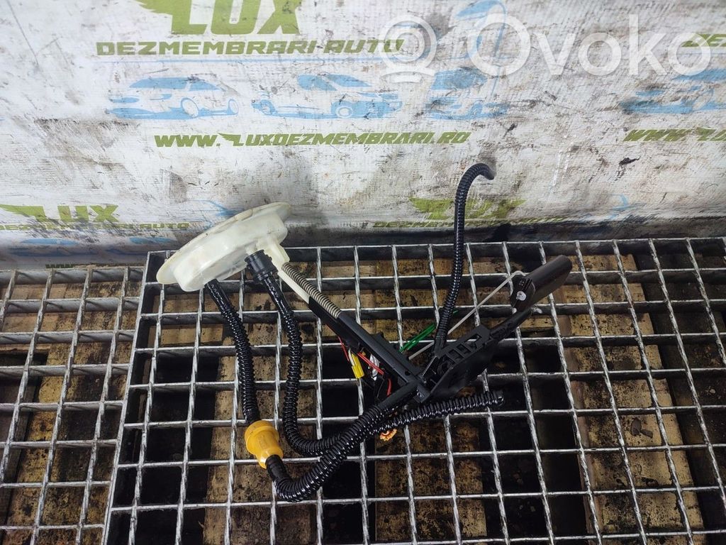BMW 5 E60 E61 Fuel level sensor 