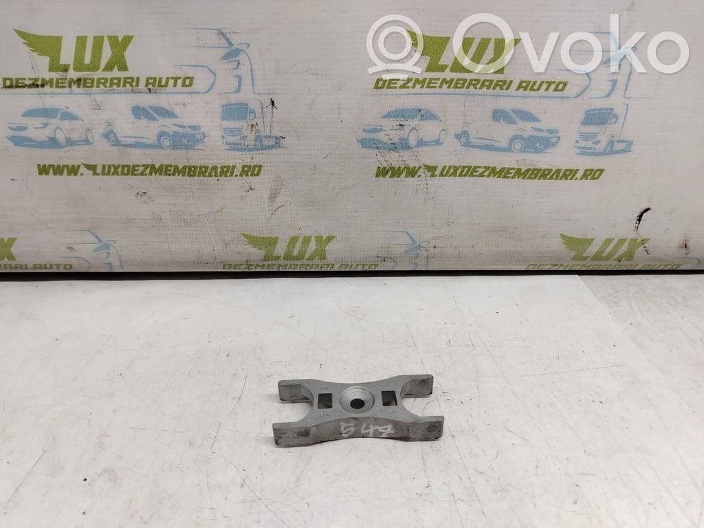 Abrazadera del inyector de combustible