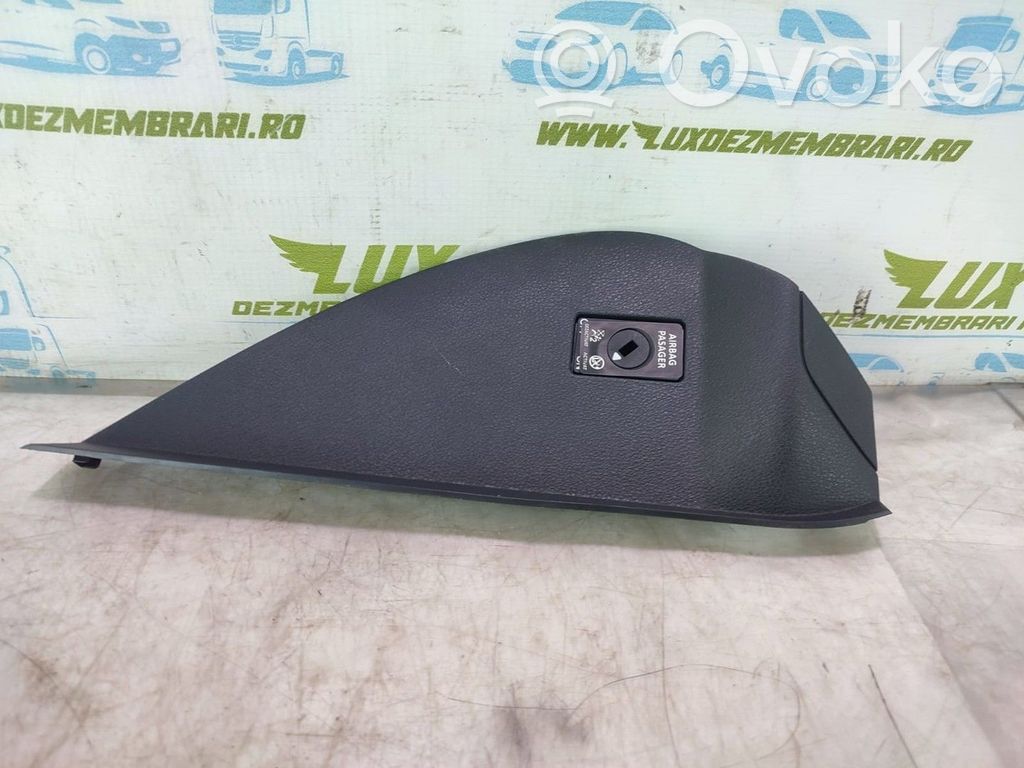 Apdaila priekinių durų (moldingas)   5E3857504