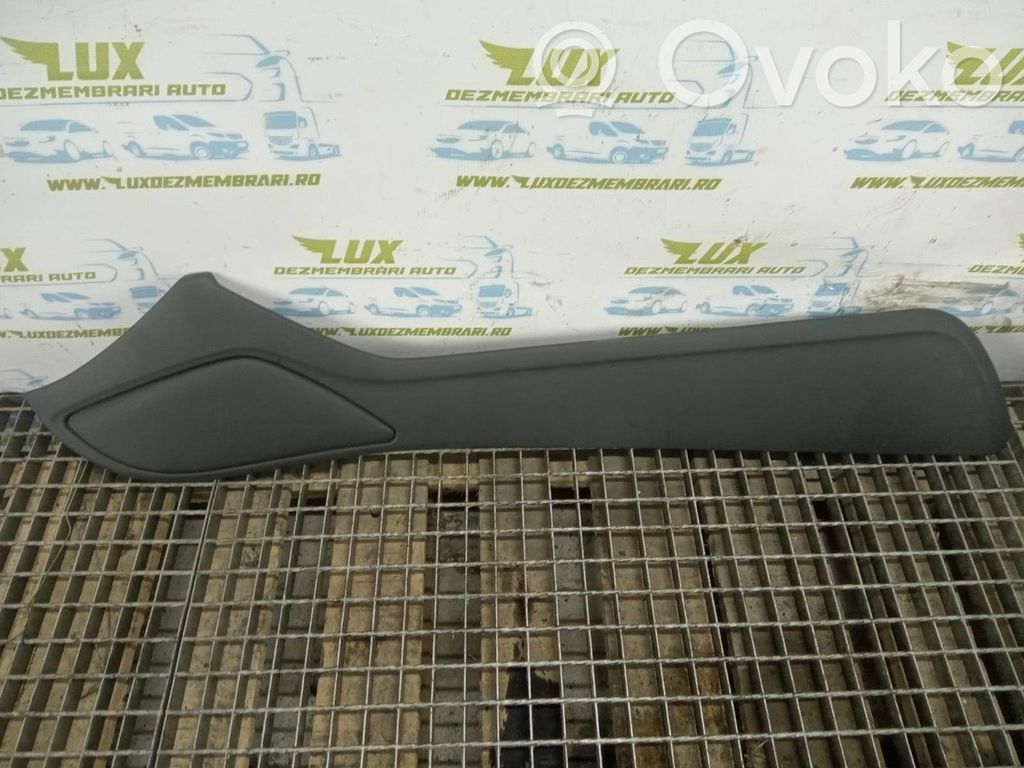 Audi A8 S8 D4 4H Moulure de porte avant 