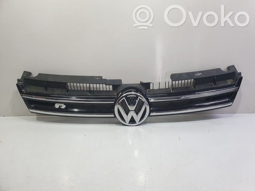Volkswagen Touareg II Grilă inferioară bară față 