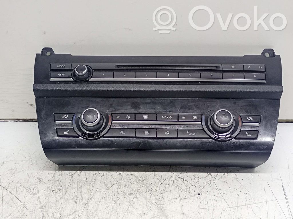 BMW 5 F10 F11 Air conditioning (A/C) switch 
