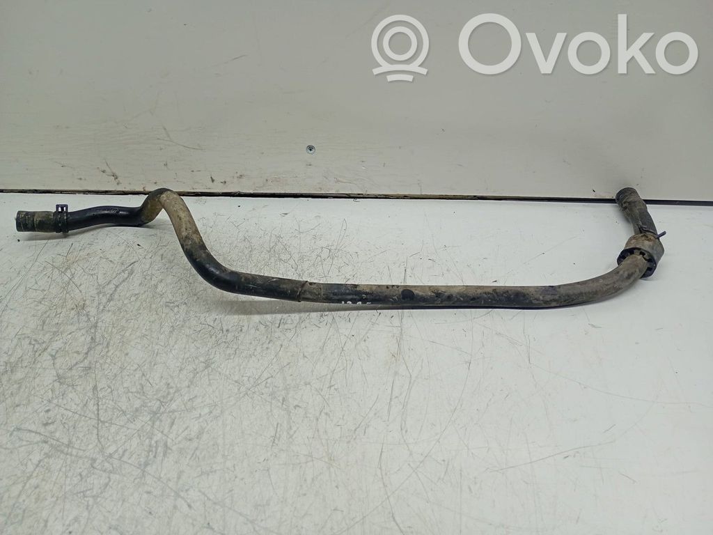 Volkswagen Golf IV Tuyau de liquide de refroidissement moteur 