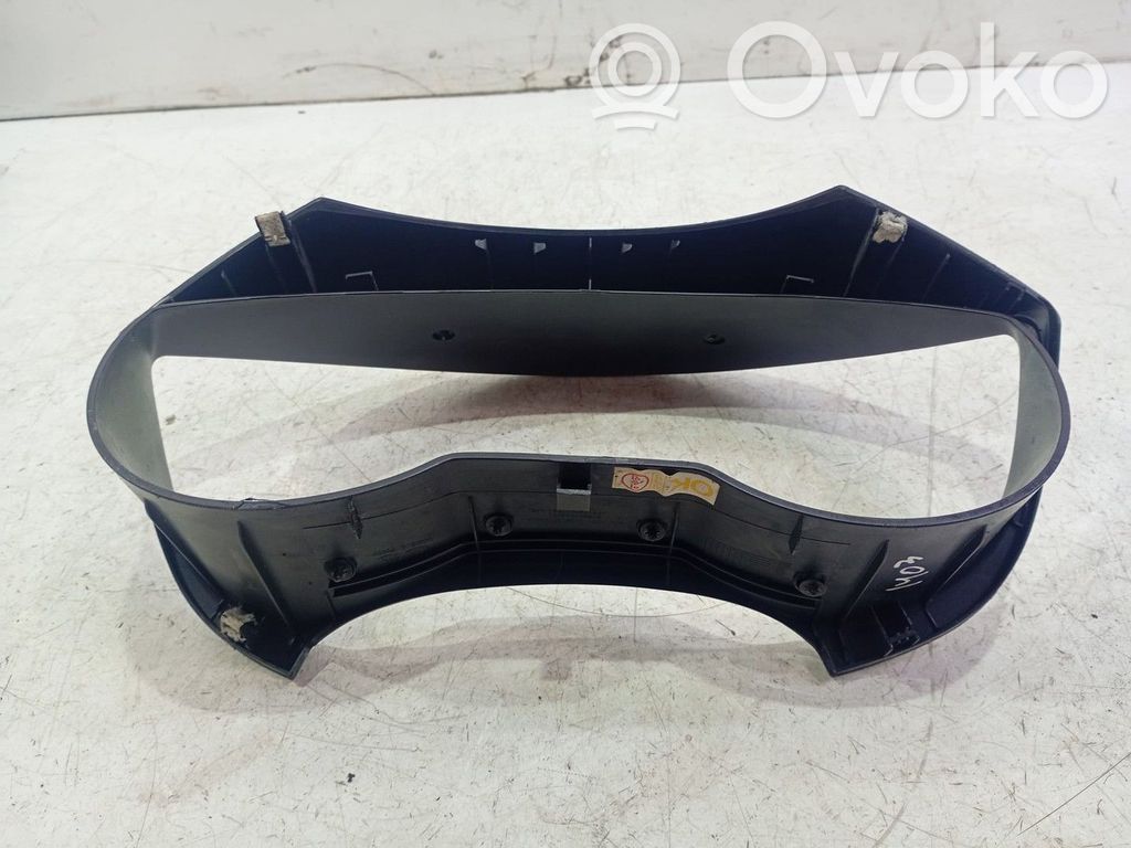 Hyundai i20 (PB PBT) Moldura del panel 