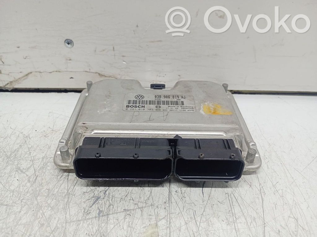 Volkswagen PASSAT B5.5 Unitate control motor/modul ECU 