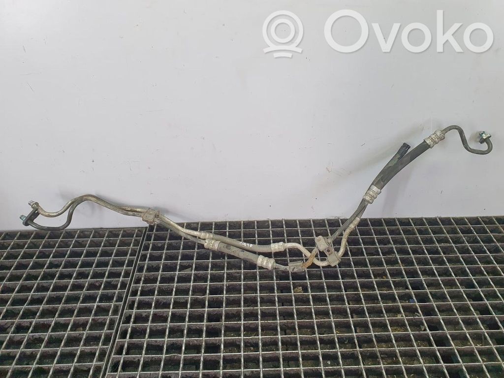Ohjaustehostimen letkusto   9683906680