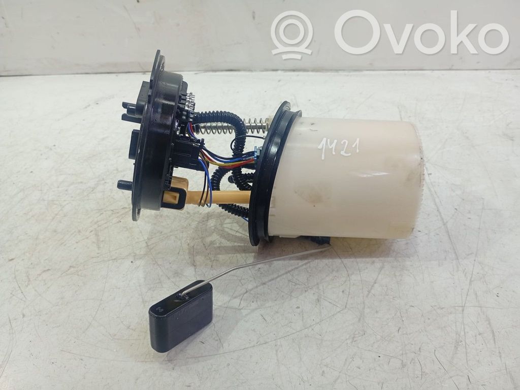 Bomba interna de combustible   5Q0919050P