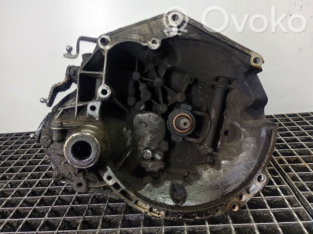 Peugeot 206 Cutie viteze manuală cu 5 trepte 