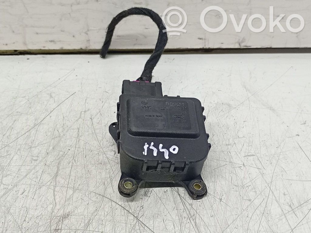 Volkswagen PASSAT B5.5 Actuator/motor clapetă debit aer A/C 
