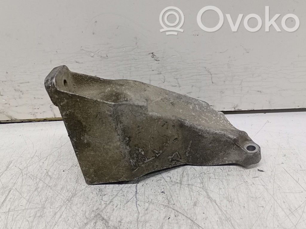 Volkswagen PASSAT B5.5 Supporto di montaggio del motore (usato) 