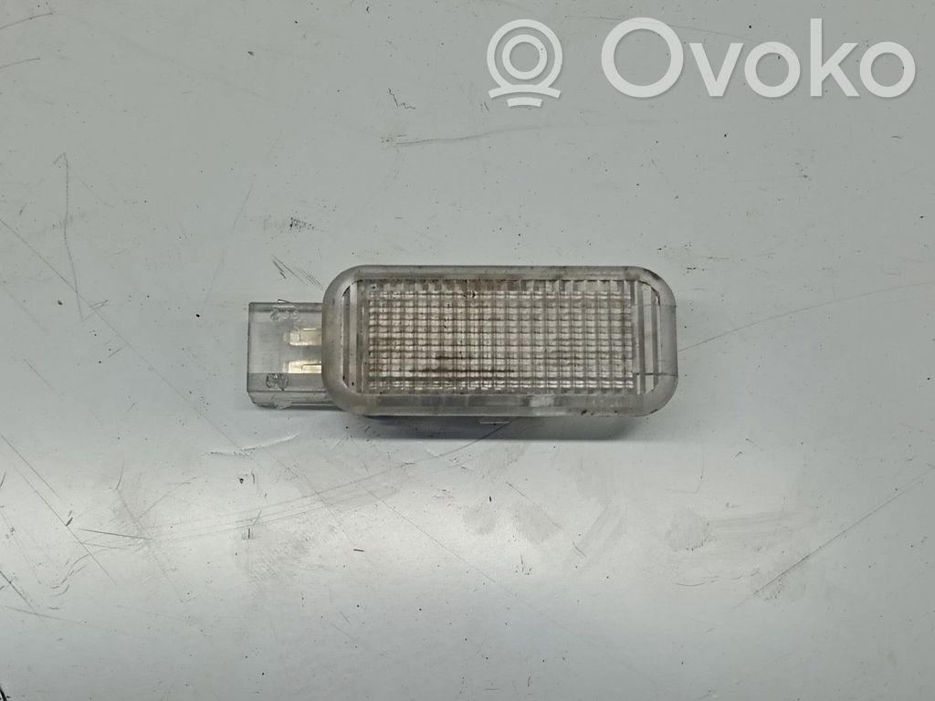 Volkswagen Golf IV Lampă interior ușă față 
