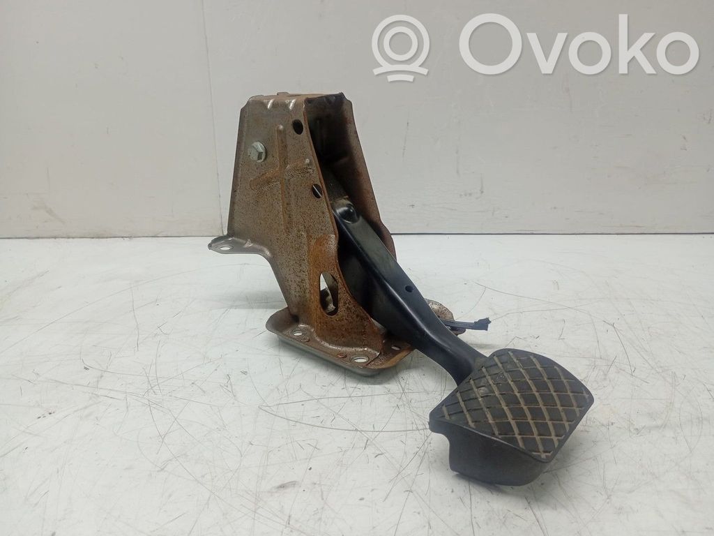 Volkswagen PASSAT B6 Pedal de freno 