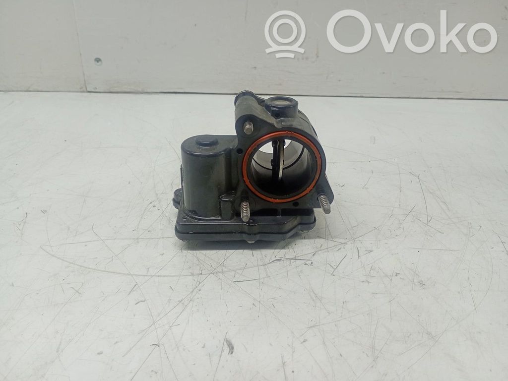 Nissan X-Trail T32 Valvola corpo farfallato 
