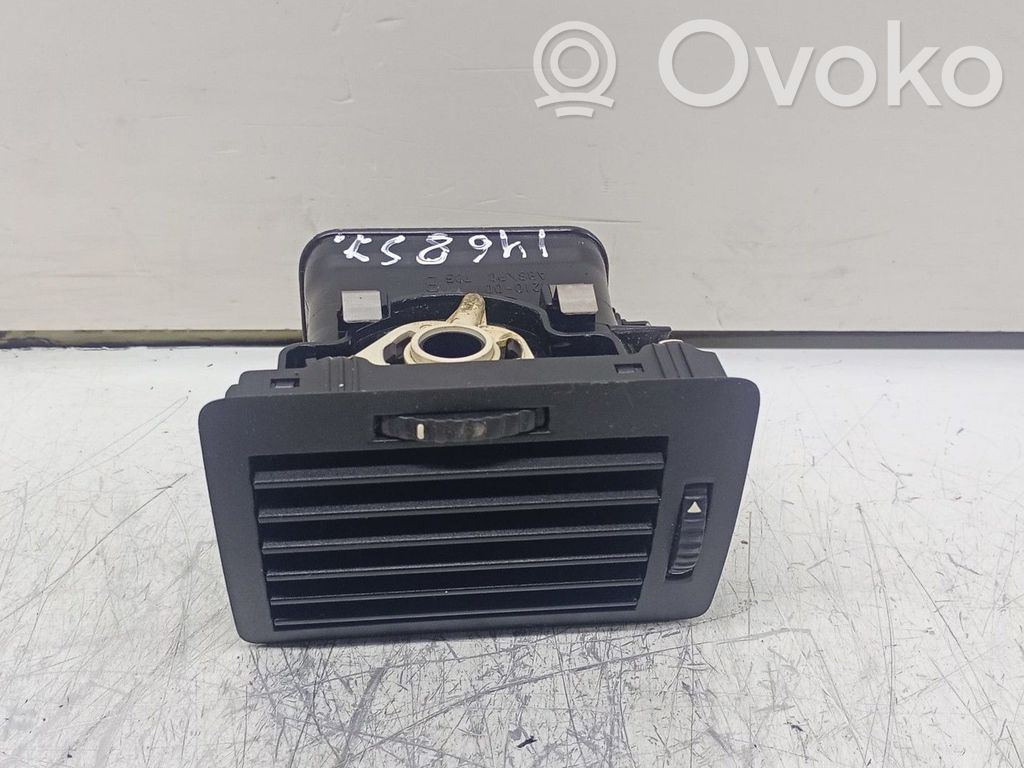 Skoda Fabia Mk1 (6Y) Griglia di ventilazione posteriore 