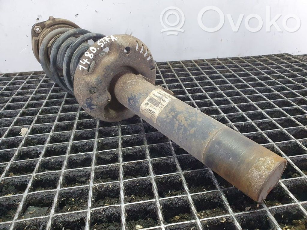 Amortyzator osi przedniej ze sprężyną   5C0413031BB