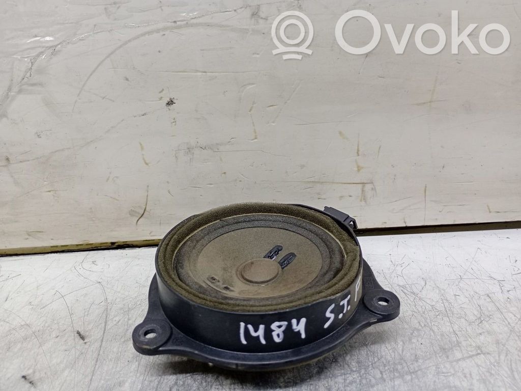 Altavoz de la puerta delantera