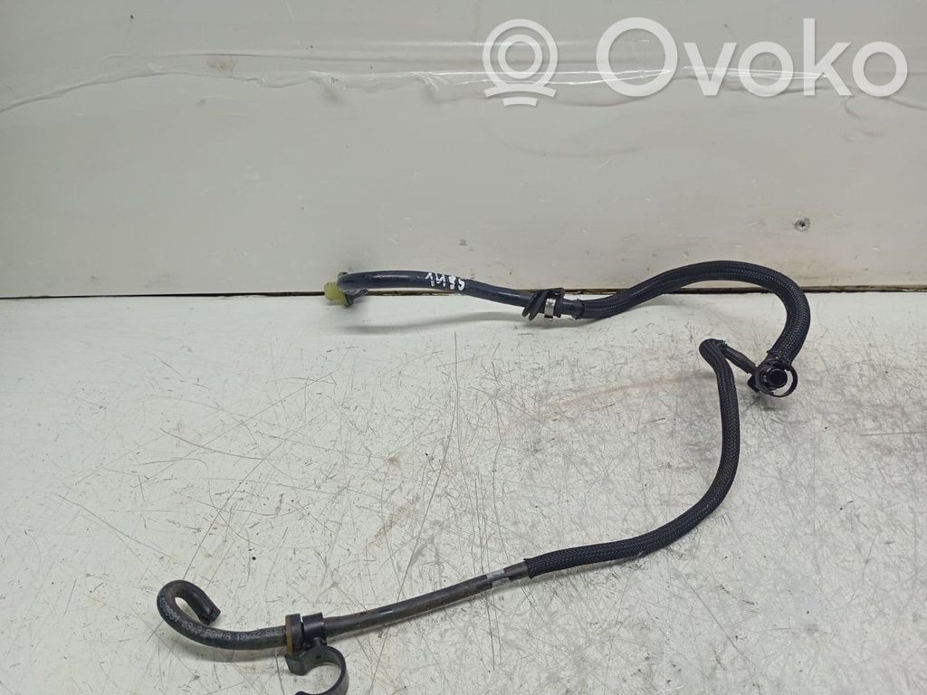Volvo V60 Conductă/furtun vacuum 